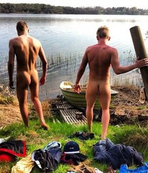 Two gorgeous ass 599b42d2f3dd8.jpg