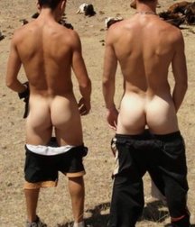 Two gorgeous ass 599b42e27125e.jpg