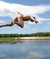 Dive naked 59a2451ec3d73.jpg