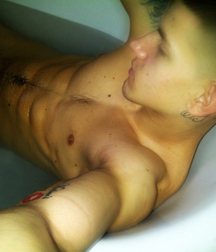 in the bath 59b365c987427.jpg