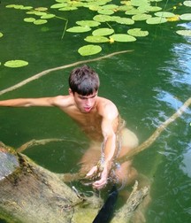 water and boys 59b3e3432d424.jpg