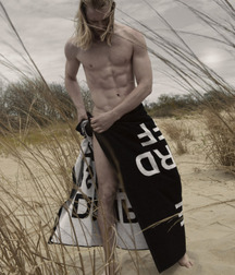 covered by the towel 59b3e3920e23f.jpg