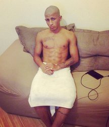 covered by the towel 59b3e3971cdb4.jpg