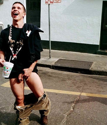 sexy and funny pictures 59b806b9d9089.jpg