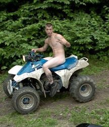 the 4-wheel motorcycle 59b8075f8d35f.jpg