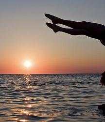 difficult positions to keep 59b94f86caa0a.jpg