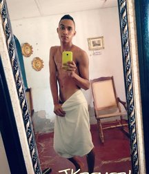covered by the towel 59ba61a8e11e7.jpg