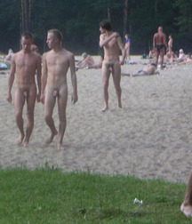 nudists in freedom 59bbf1a3ecb76.jpg