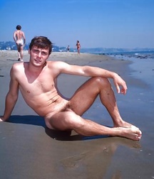 nudists in freedom 59bbf1a6ef088.jpg
