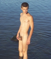 boys and water 59c5e016e7aa6.jpg