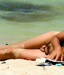 guys on the sand of the sea 59d25f722f90e.jpg