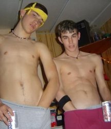 two very beautiful guys 59d3a79f1d3df.jpg