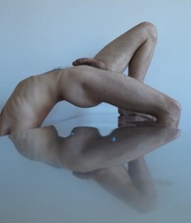 Boys keep difficult positions 59d3aba493e54.jpg