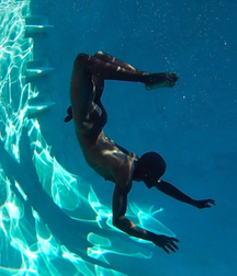 swim underwater bare 59d3ad2cade92.png