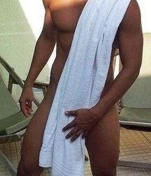 boys with towel 59d7a566dd717.jpg