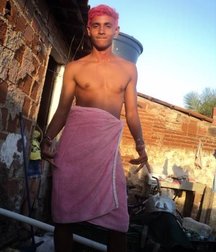 covered by the towel 59d8e054e0bf9.jpg