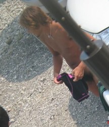 Japanese guys get stripped off the street 59d94a5e6bf17.jpg