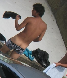 Japanese guys get stripped off the street 59d94a628e073.jpg