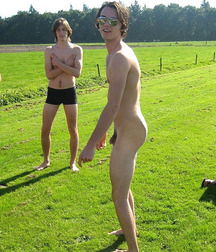 interesting Straight Boys 59de71cfb2f00.jpg