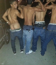 jeans and ass 59dfc5829a02a.jpg