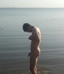 boys in the water 59e3d5cb8c307.jpg