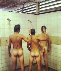 guys have fun in the common shower 59e7b7787c2f0.jpg