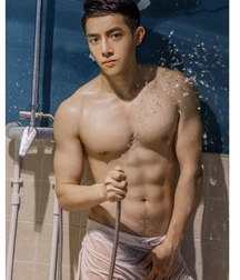 in the shower with the underpants 59e8fea74bd05.jpg