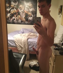 in front of the mirror 59eae7a35b02b.jpg