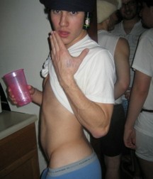 guys who have fun 59ef7b7e5b08d.jpg