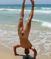 flexible contortionist 59f9ff6371e2d.jpg