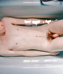 boys immersed in the bathtub 59ff52969a10d.jpg