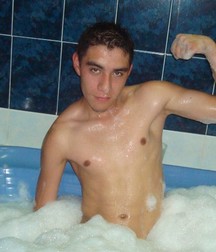 boys immersed in the bathtub 59ff52a278b70.jpg