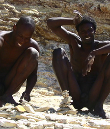 bare black guys crouched 5a01e08e409e4.jpg