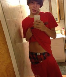 selfies no nude 5a01e130f2c6c.jpg