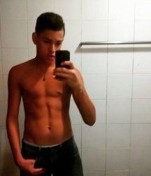 selfies no nude 5a01e13e550a4.jpg
