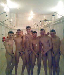 the shower in the Russian barracks 5a033ee11116c.jpg