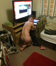 guys with their computer 5a060dc311ca9.jpg