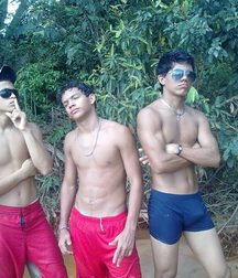 guys from South American favelas 5a073cc8a5a67.jpg