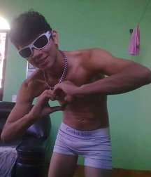 Latin boys in panties 5a073dde45889.jpg
