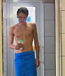get the towel please 5a0c95d75d88c.jpg