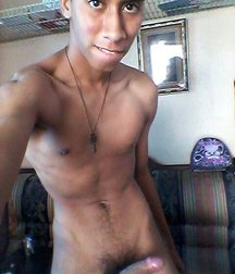 Latin American guys 5a12f43d3f445.jpg