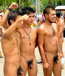 nudist party in the square 5a12f4a562bc6.jpg