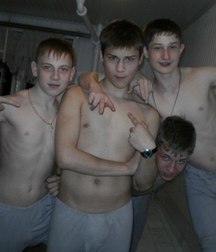 so many guys, all beautiful 5a16fbb1a3a02.jpg