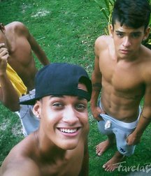 so many guys, all beautiful 5a16fbc716fdb.jpg