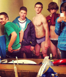 so many guys, all beautiful 5a16fbd717077.jpg
