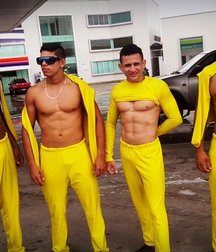 so many guys, all beautiful 5a16fbe0c447b.jpg