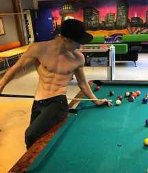 the beautiful billiard game 5a19d4023ac86.jpg