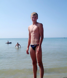 speedo boys 5a2424ecbd43b.jpg