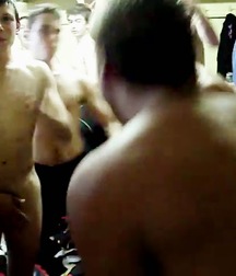 locker room 5a242558582ff.jpg