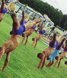 athletic-looking boys 5a27987cbe6da.jpg